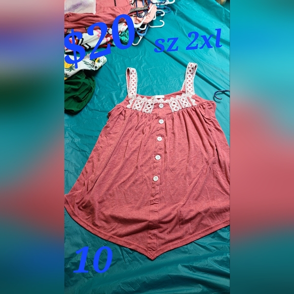 Rose gal tank - Picture 1 of 1